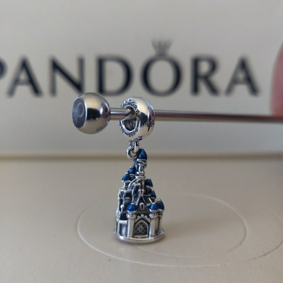 Pandora Disneyland Paris Castle Dangle Charm Pandora Disneyland Paris Castle Dangle Charm